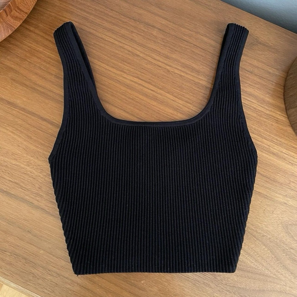 Babaton aritzia sculpt knit top ribbed xxs